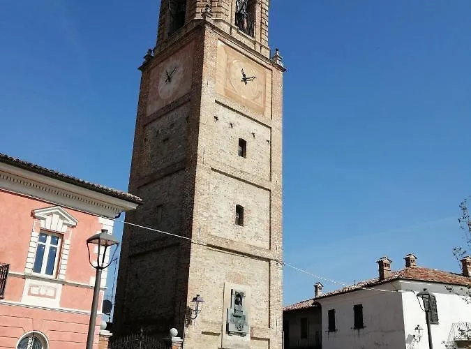 House Antica Dimora Soggiorni In Langa Centro Storico