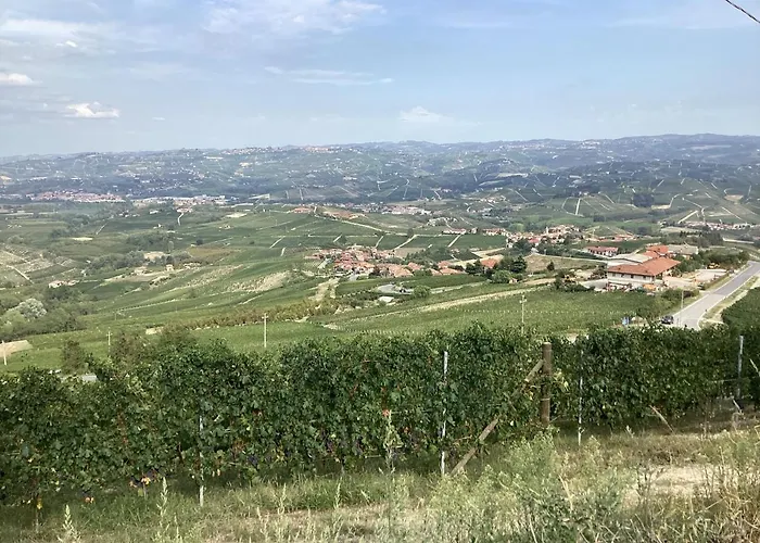 Holiday home House Antica Dimora Soggiorni In Langa Centro Storico