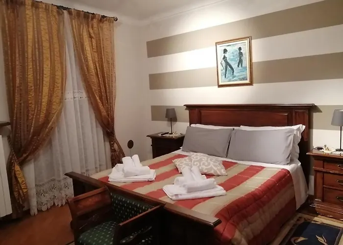 House Antica Dimora Soggiorni In Langa Centro Storico Holiday home *