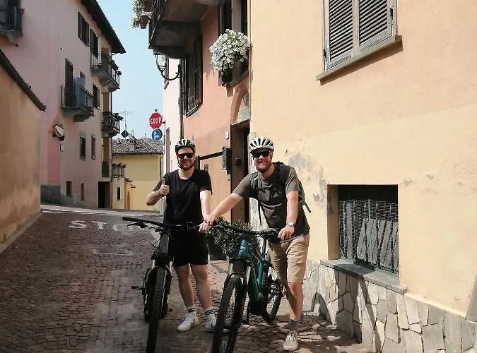 House Antica Dimora Soggiorni In Langa Centro Storico *