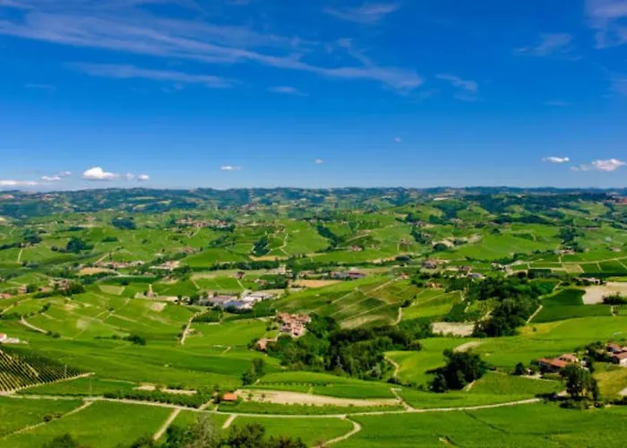 House Antica Dimora Soggiorni In Langa Centro Storico