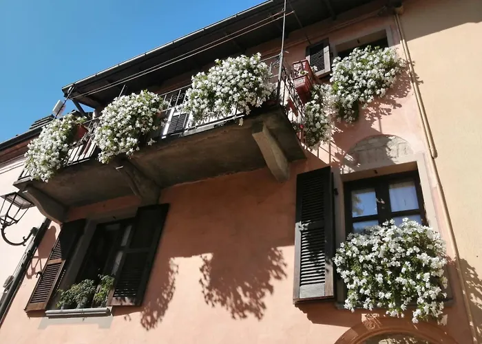 Holiday home House Antica Dimora Soggiorni In Langa Centro Storico